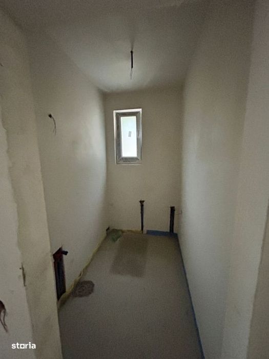 Apartament de 3 camere, 2 bai, 67mp zona Teilor