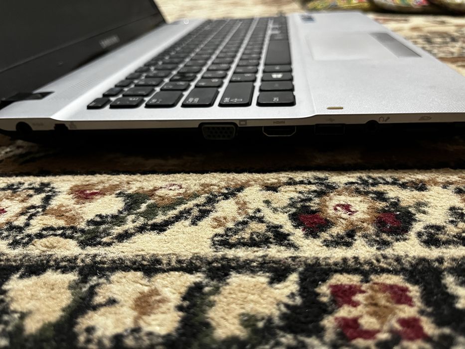 Ноутбук Samsung