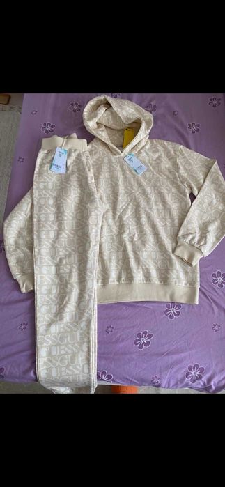 Дамски комплект ва Guess