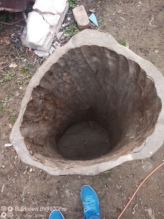 Butoi antic lucrat manual . Are cel puțin 150 ani