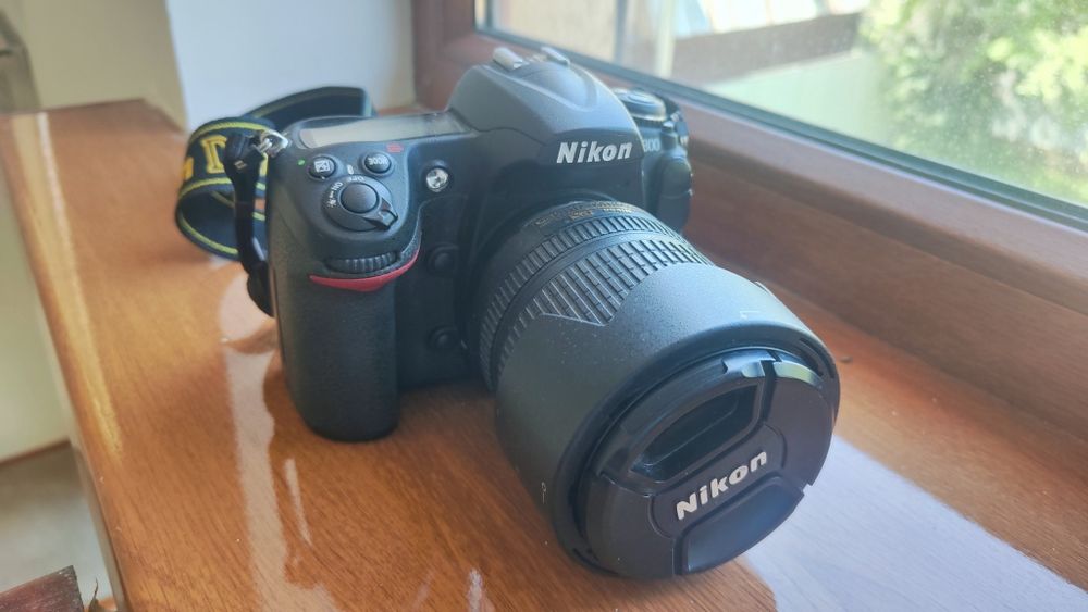 Nikon D300 + Nikkor 18-105 + SB-600
