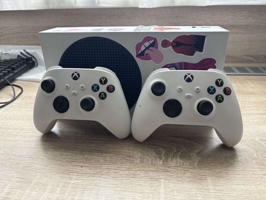 Xbox series s 256гб