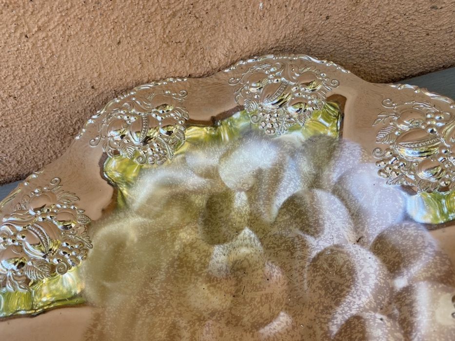 Посребрена фруктиера