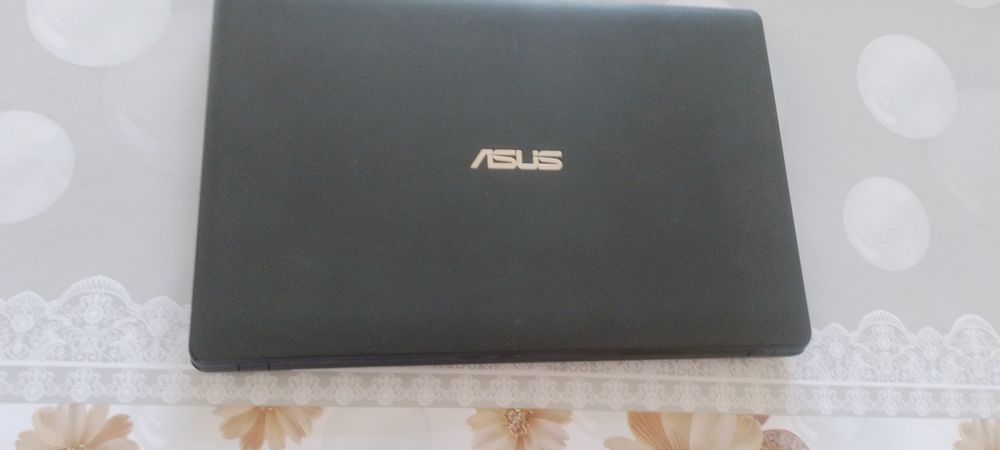 Notebook asus noutbuk
