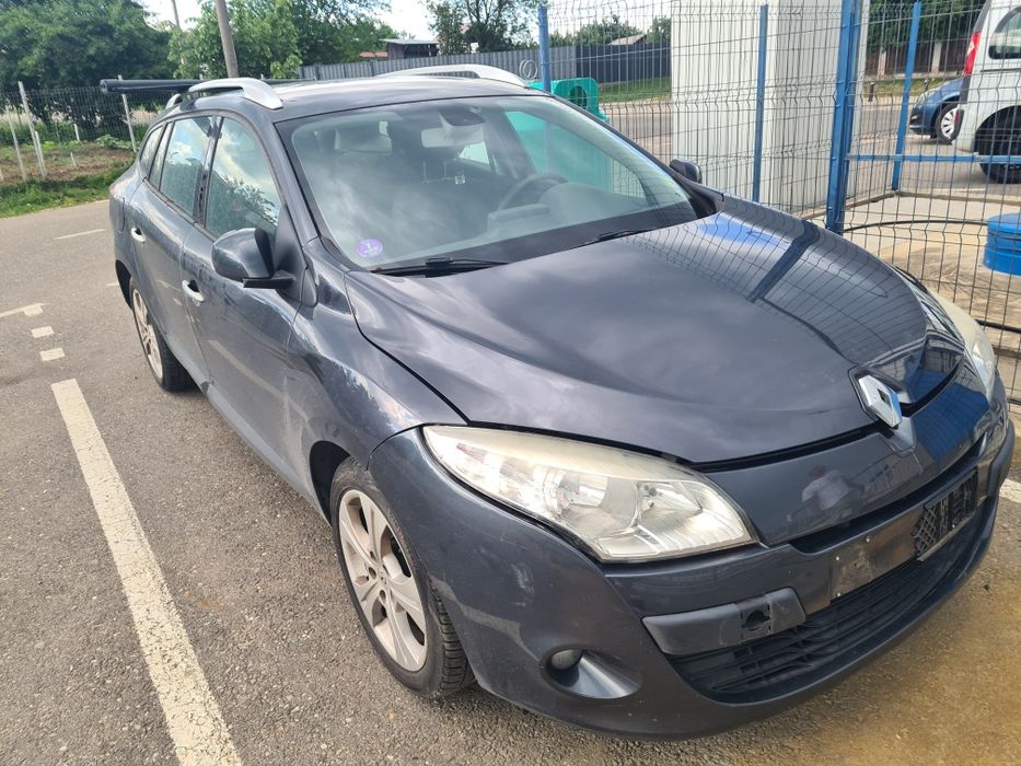 Far bara fata capota motor-Renault Megane 3 an 2012 /Clio 3 an 2008