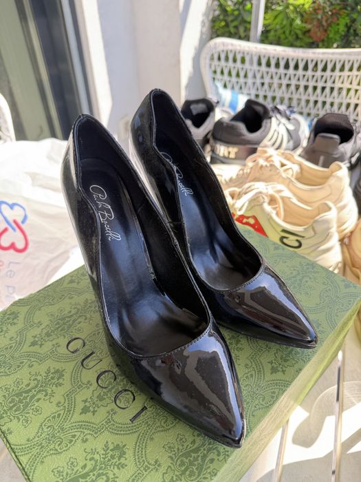 Обувки с висок ток