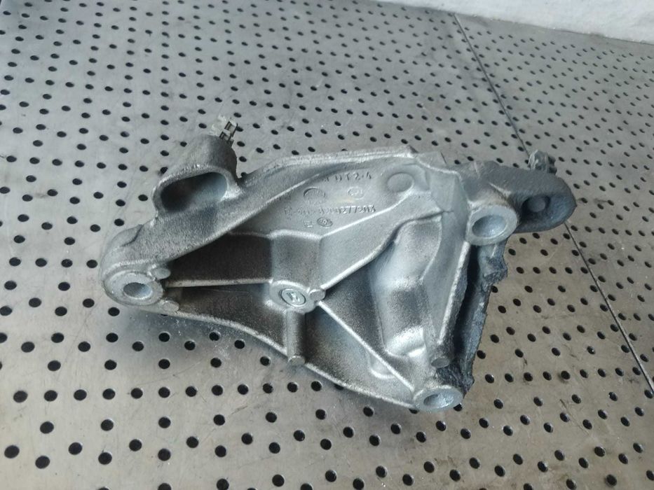 suport cutie viteze  1.5 dci k9kr858 dacia duster euro 5  8200277203