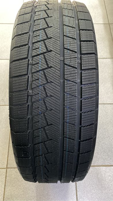 Зимний 245/45R21 Китай 2025