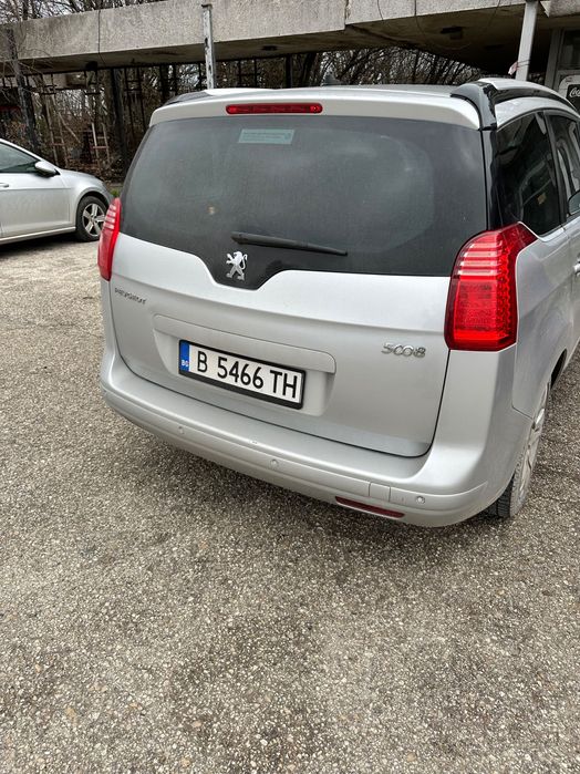Peugeot 5008 7 местно, стъклен покрив