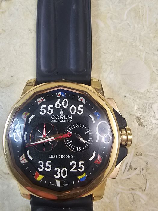 Ceas Corum impecabil