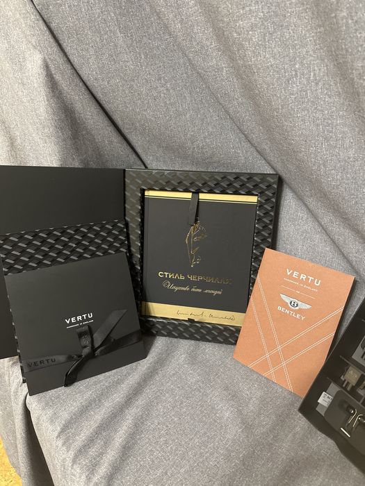 Vertu Signature Touch for Bentley