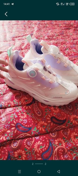 Тапучка и красофка сотиладиразмер35кизларимиз ун красофка сотилади