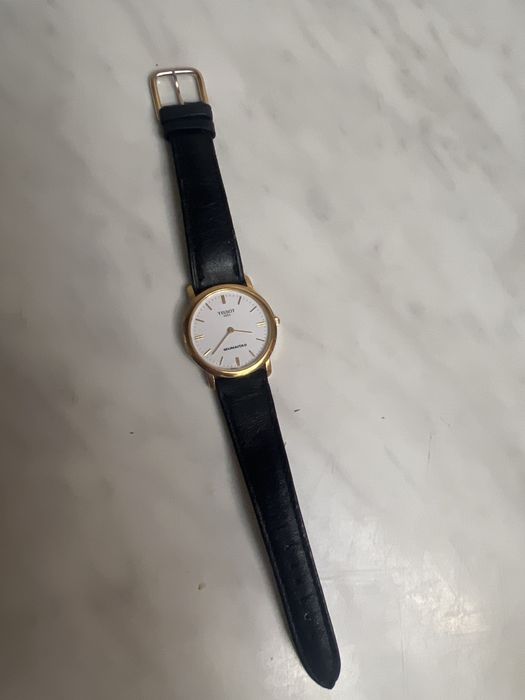 Часы TISSOT оригинал .