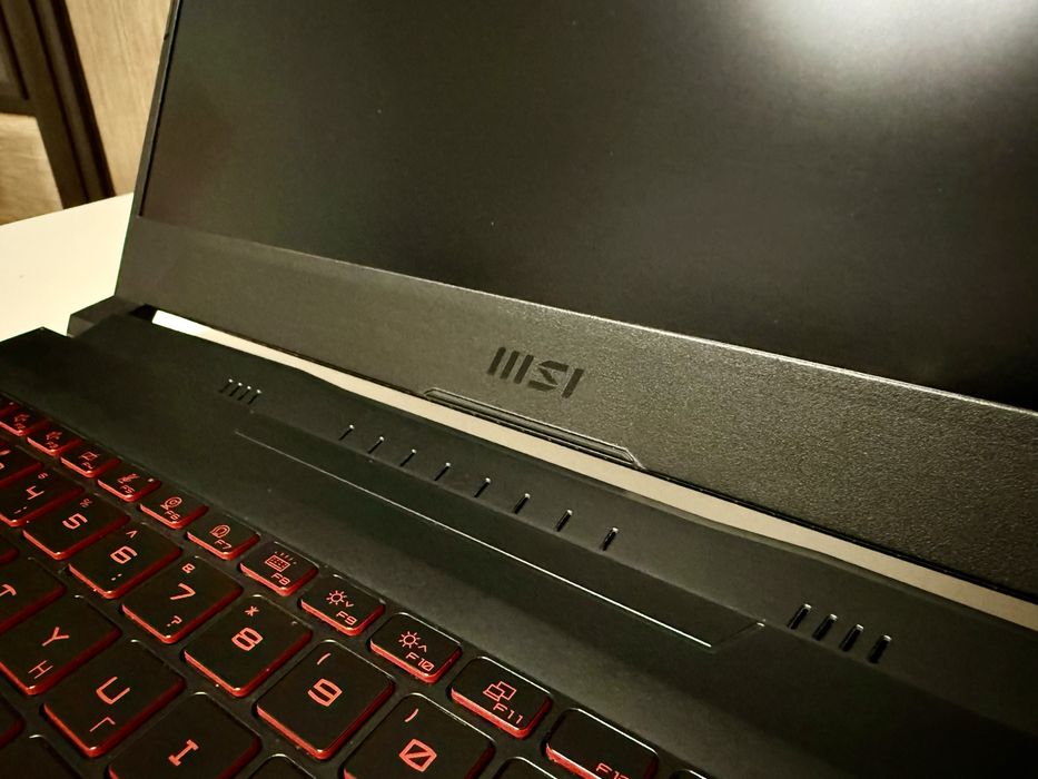 Игровой ноутбук MSI Katana GF66