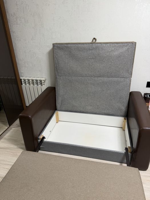 Продам раздвижной диван