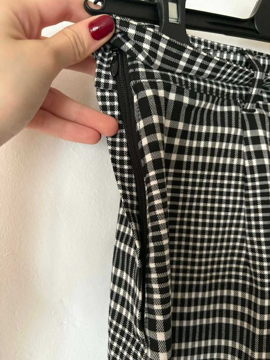 Дамска къса пола