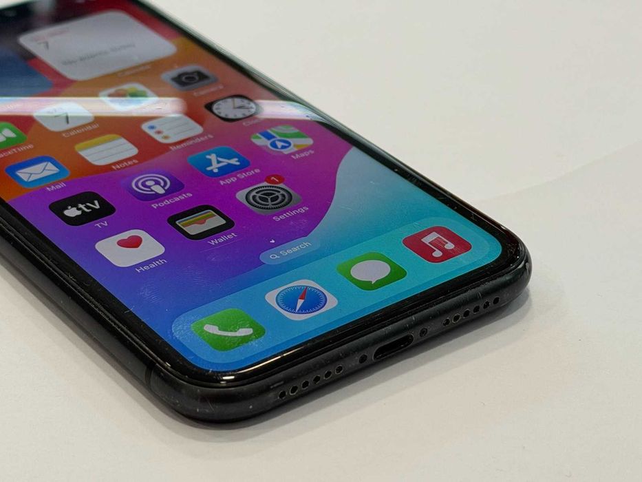 Apple iPhone 11 64GB- 77%bh