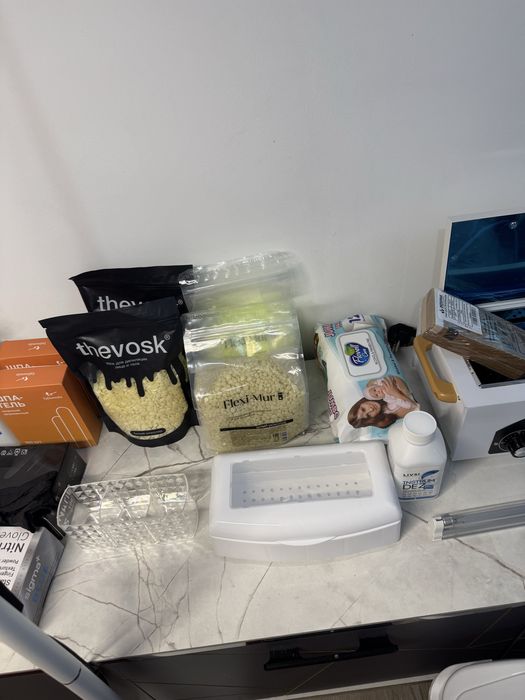 Все для мастера шугаринга, в одни руки. Воскоплав, сухожар, лампа