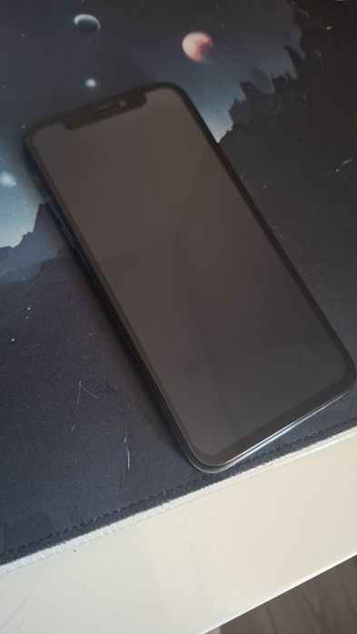 Vand iphone x folosit