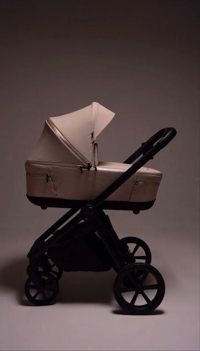 Продается коляска Carrello Omega 2 в 1
