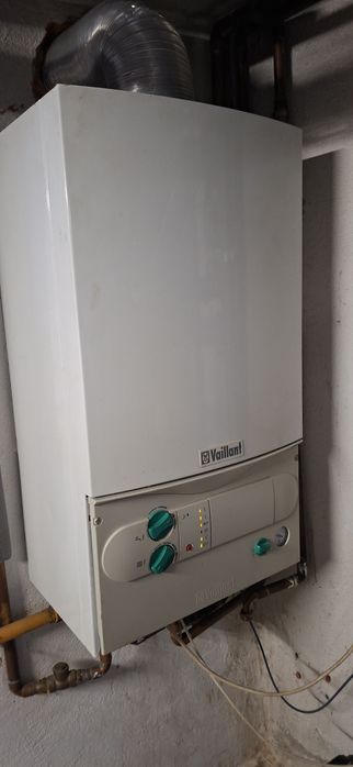 Centrală termică VAILLANT VU240/2-3