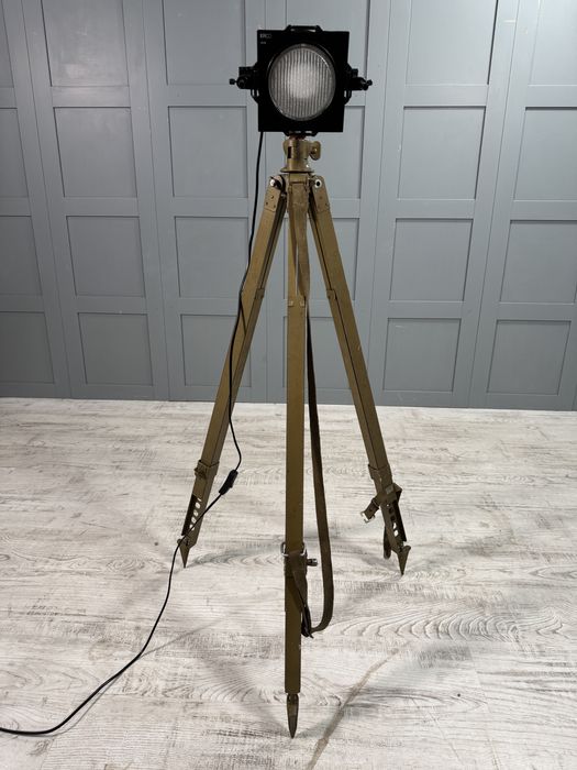 Лампион в индустриален стил - прожектор Р471