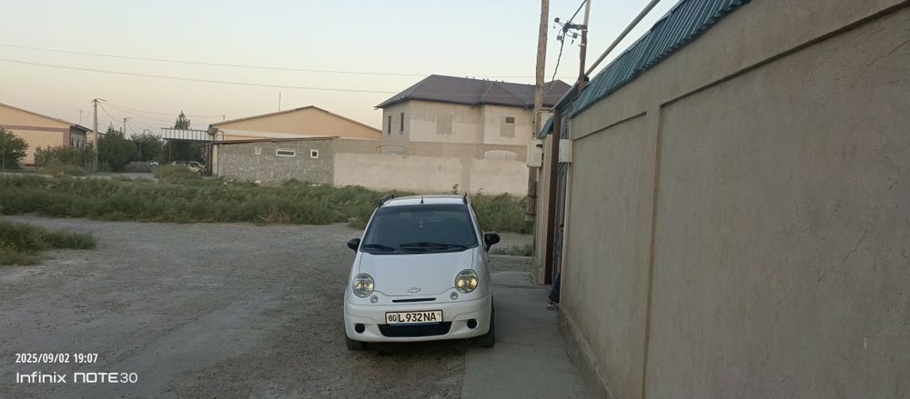 Срочна участка сотилади