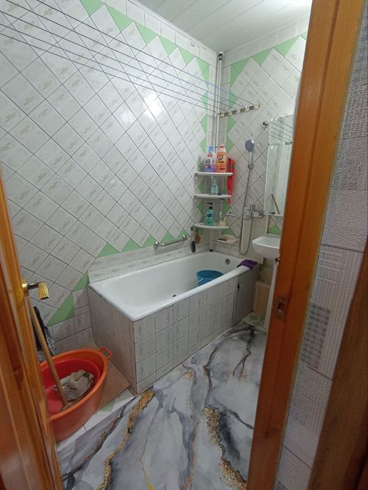 Продается двухкомнатная квартира на массиве Куйлюк центр