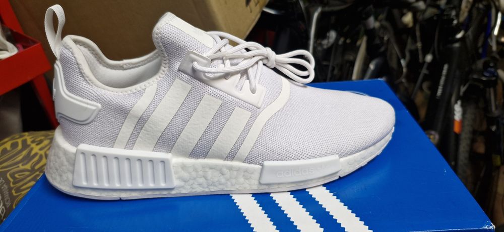 Adidas noi nr.44 originale