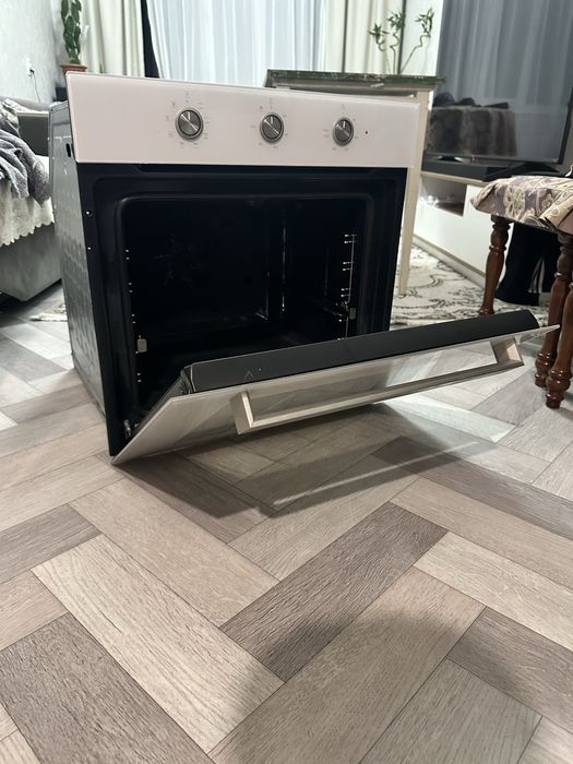 Продам духовой шкаф