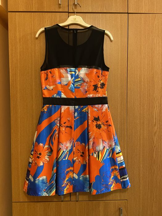 Rochie medie pentru evenimente marimea 40