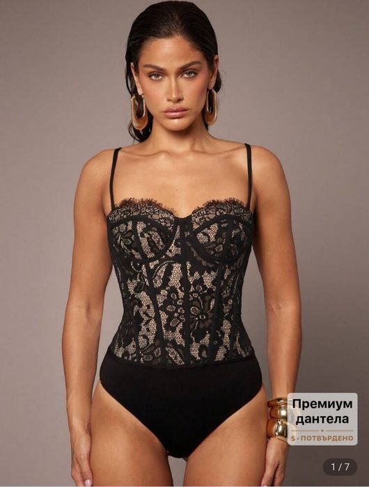 Ново Дантелено боди Xs