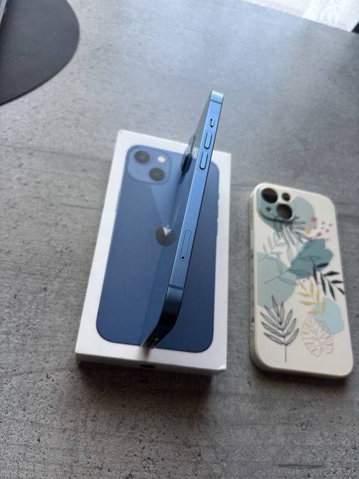 Vând iPhone 13 256gb 100% PERFECT