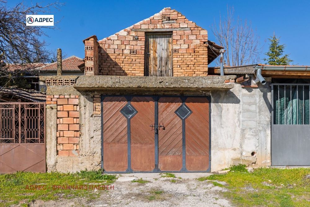 Къща в Плевен, област-с.Брестовец площ 134 цена 77000