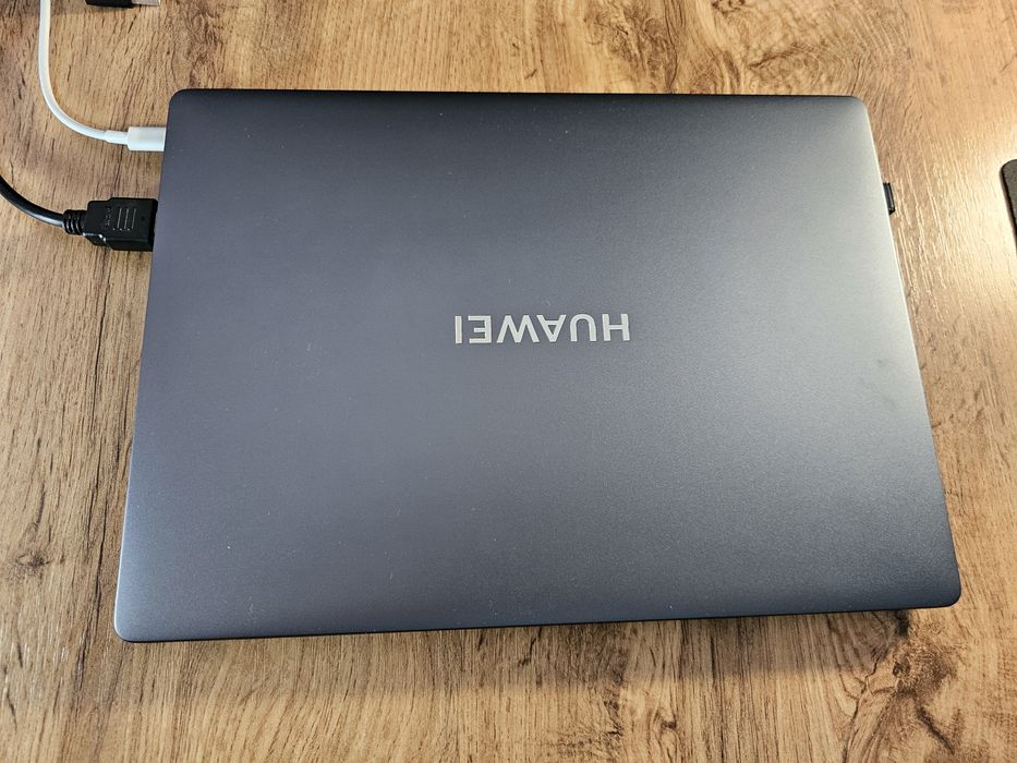 Офигенный Ноут Huawei Oled экран