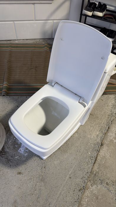 Унитаз б/у в хорошем состояний