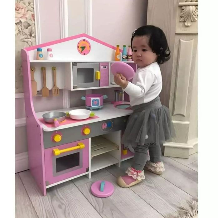 Кухня деревянная детская