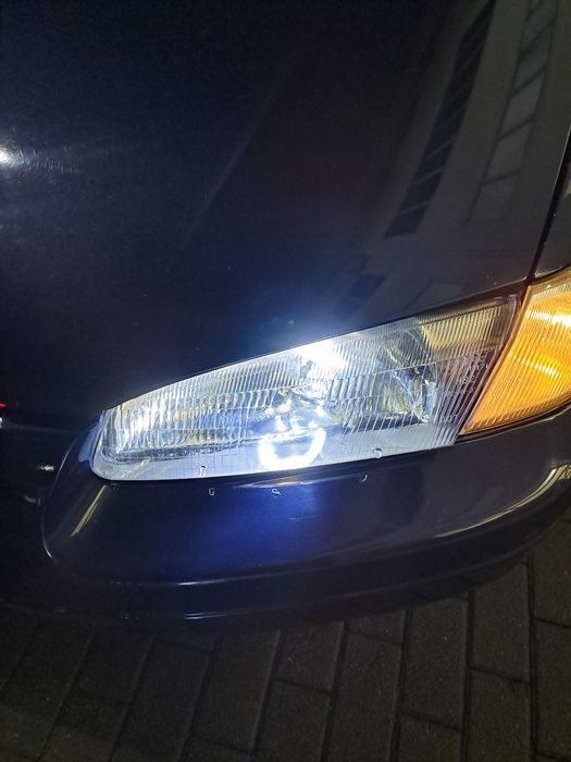 Тойота камри фары билэд