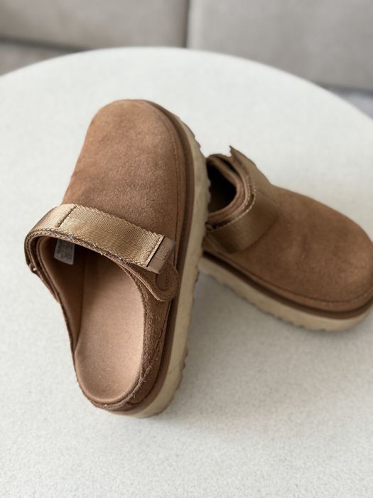Ugg papuci .