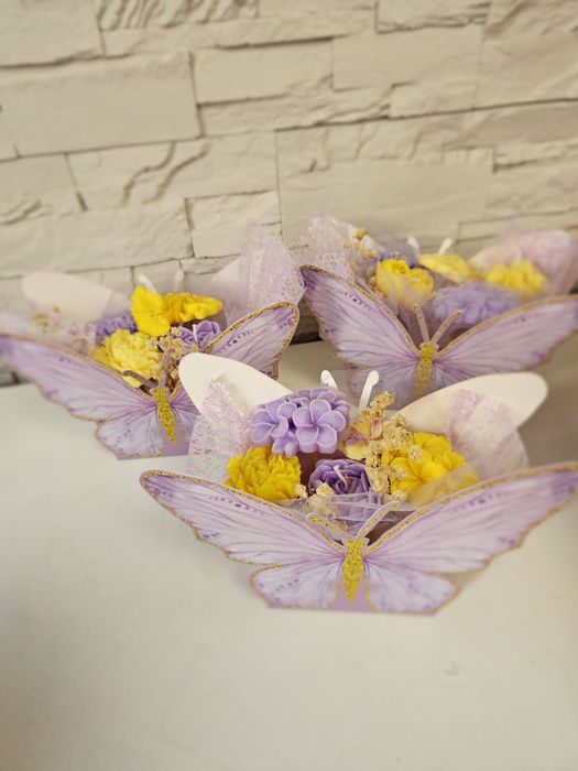 Букети от соеви свещи