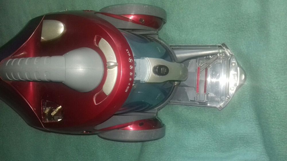 Aspirator SILVA Model:BS-C15-500TR cu furtun,perie si telescop