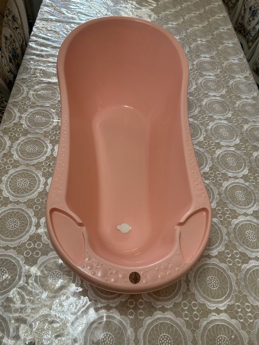 Для купания новорожденных малышей. Chaqaloqlar uchun vannochkalar