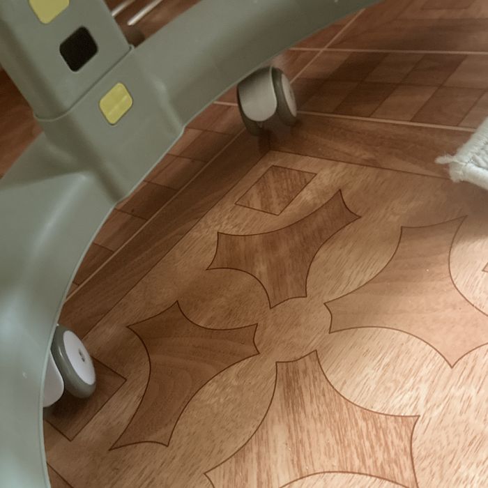 Срочно продам детские ходунки