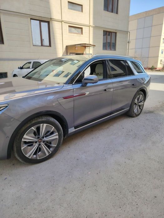 Hongqi E-HS9 электромобиль хонджи