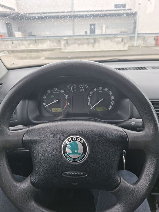 Skoda octavia 1.6  2007