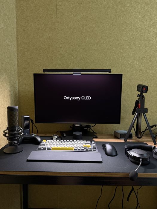 Asus Rog Scar 18 RTX 5090 в комплекте