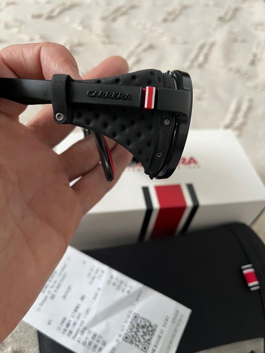 Продавам очила CARRERA  (оригинални)