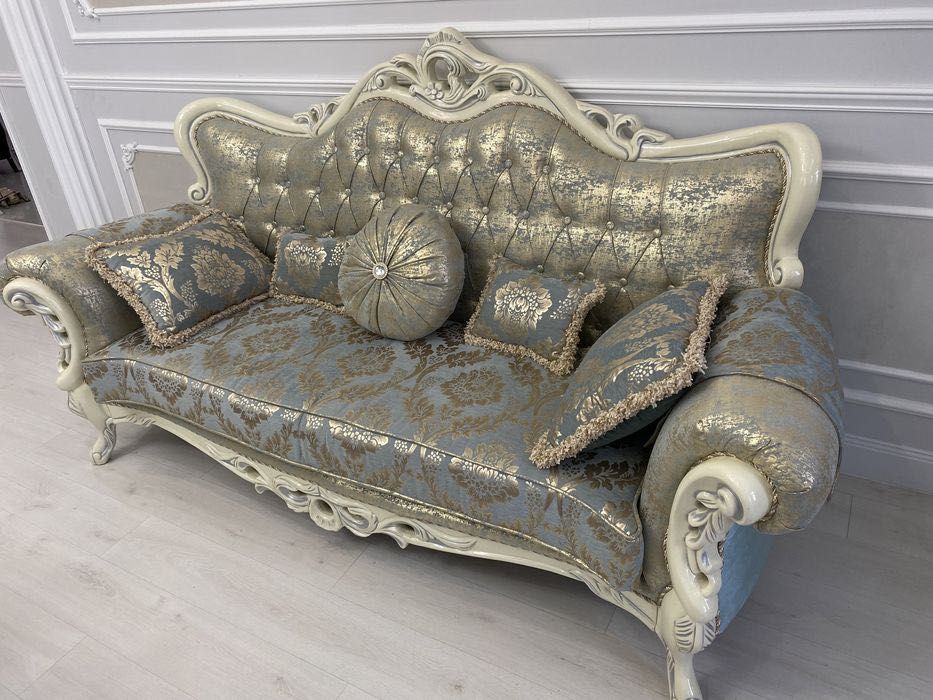 Продам диван плюс два кресла