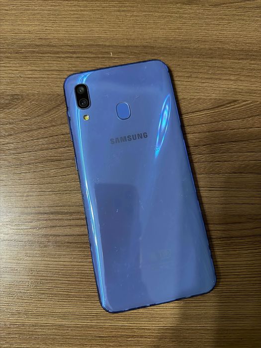 Продам Samsung A30s
