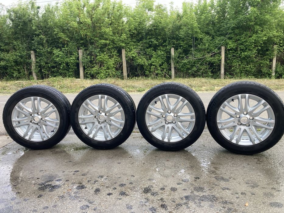 Vând  Roti Ford R16, stare buna